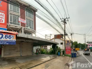 For sale 5 bed townhouse in Sam Phran, Nakhon Pathom