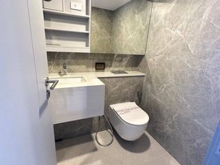 For sale 1 bed condo in Huai Khwang, Bangkok