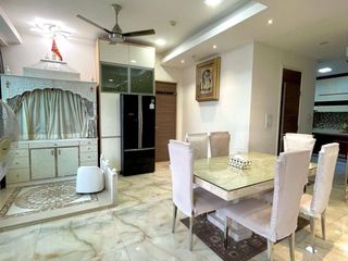 For sale 3 bed condo in Yan Nawa, Bangkok