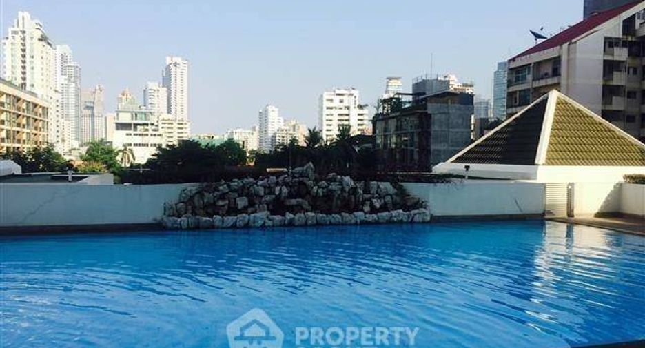 For sale 2 Beds condo in Khlong Toei, Bangkok