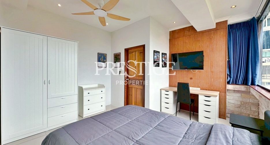 For sale 2 bedrooms condo in Pratumnak, Pattaya