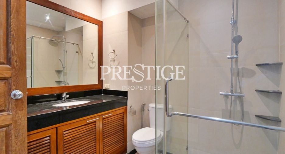 For sale 2 bedrooms condo in Pratumnak, Pattaya