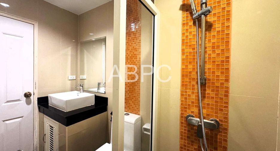 À louer et à vendre 1 chambre condo à Bang Lamung, Chonburi