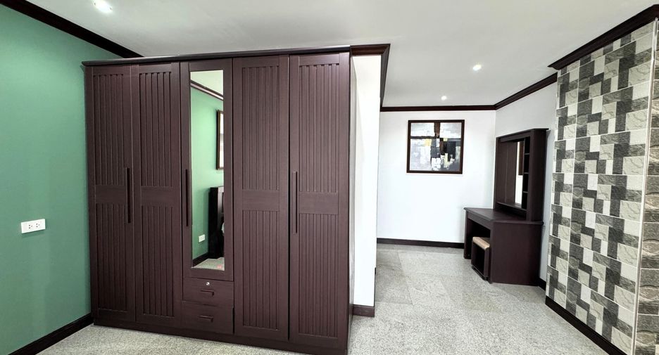 Condo en alquiler y en venta de 2 habitaciones en South Pattaya, Pattaya