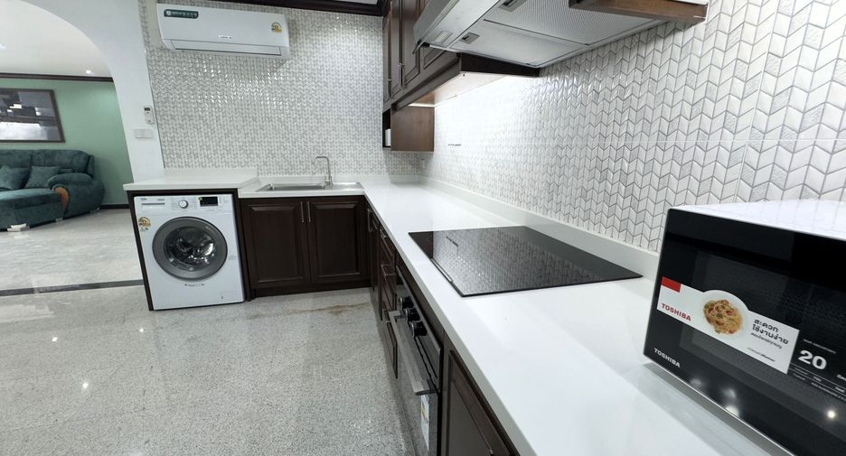 Condo en alquiler y en venta de 2 habitaciones en South Pattaya, Pattaya