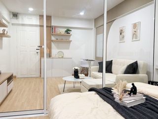 For sale スタジオ condo in Huai Khwang, Bangkok