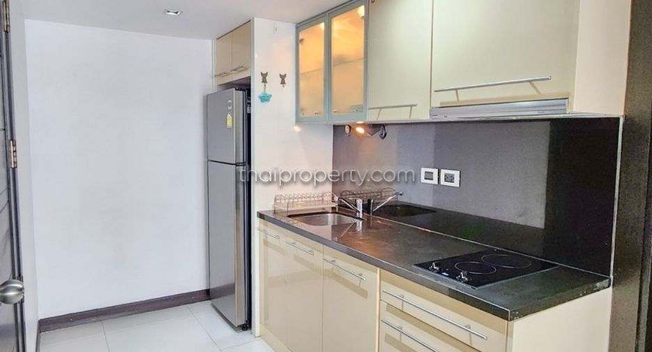 For sale 1 bed condo in Pratumnak, Pattaya