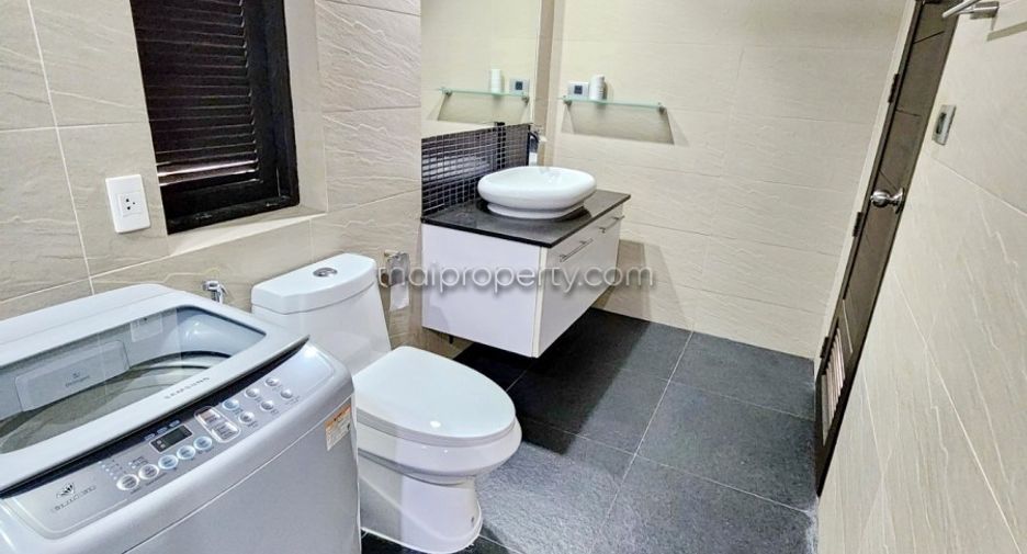 For sale 1 bed condo in Pratumnak, Pattaya