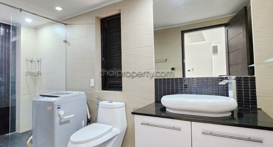For sale 1 bed condo in Pratumnak, Pattaya