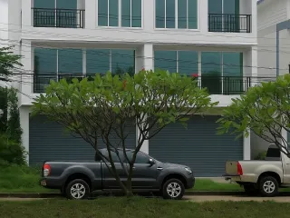 For sale 8 Beds office in Warin Chamrap, Ubon Ratchathani