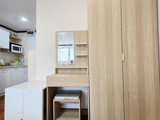 For sale スタジオ condo in Huai Khwang, Bangkok