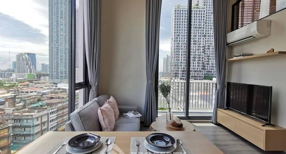 For sale 1 bed condo in Phaya Thai, Bangkok