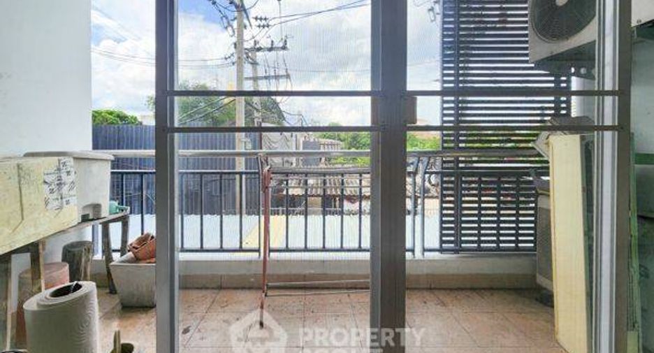 For sale 2 bed condo in Dusit, Bangkok