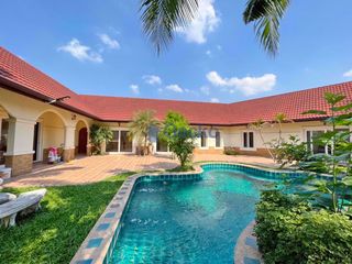 For sale 4 bed house in South Pattaya, Pattaya