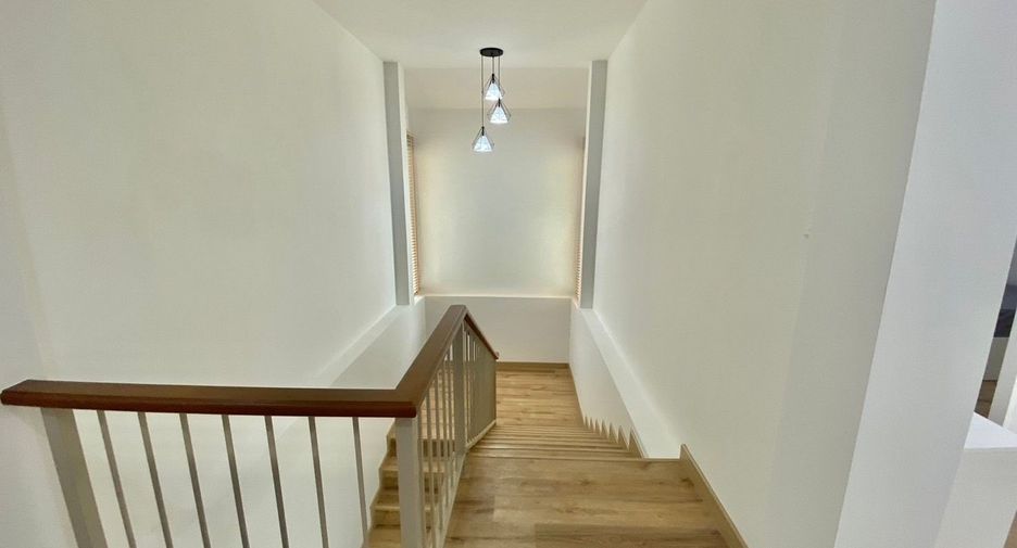 For rent 4 Beds house in Hang Dong, Chiang Mai