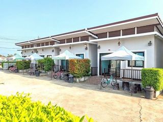 For sale 9 bed hotel in Pran Buri, Prachuap Khiri Khan
