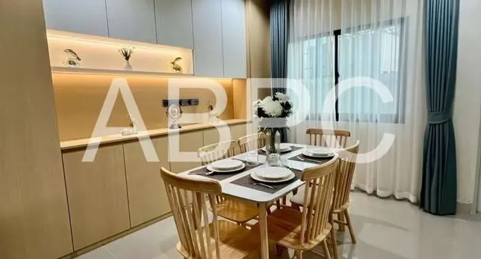 For sale 3 bedrooms townhouse in Bang Lamung, Chonburi