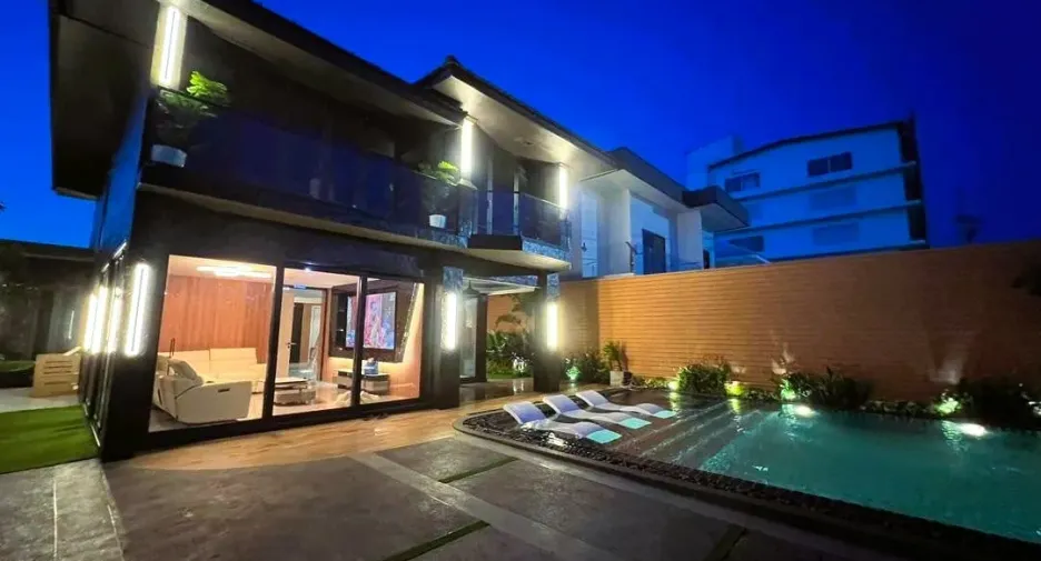 For rent and for sale 7 bedrooms house in Jomtien, Pattaya