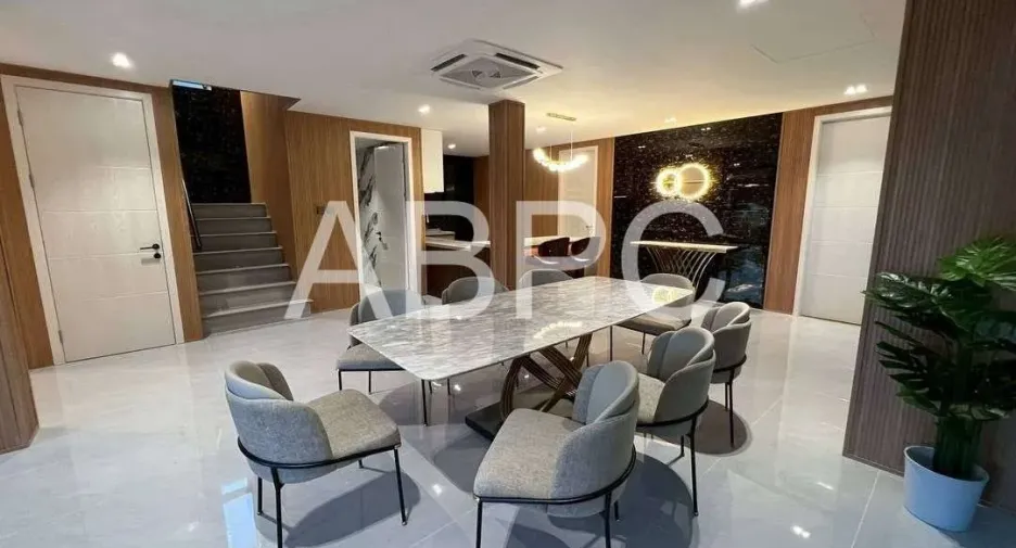 For rent and for sale 7 bedrooms house in Jomtien, Pattaya