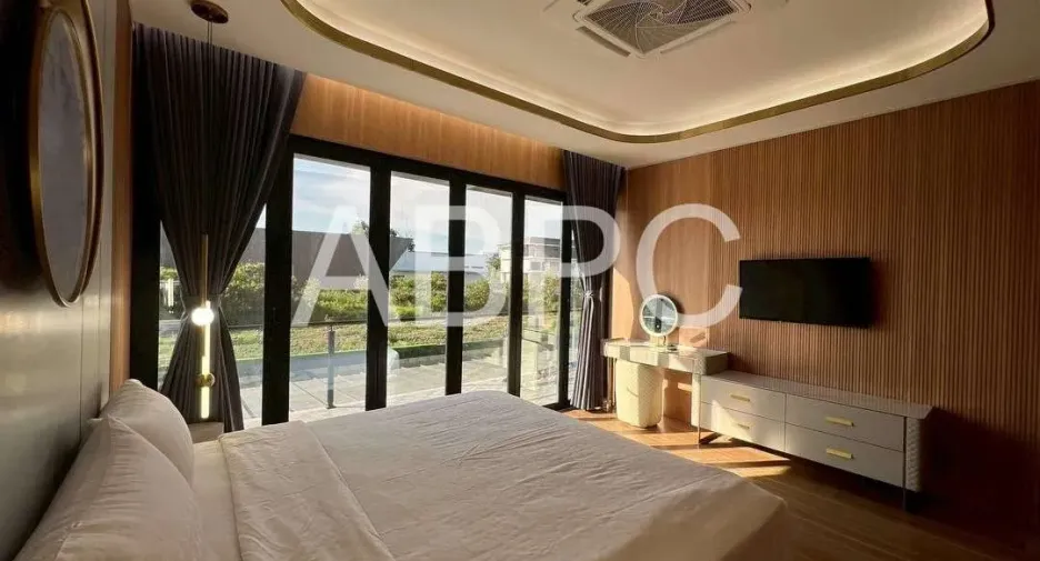 For rent and for sale 7 bedrooms house in Jomtien, Pattaya
