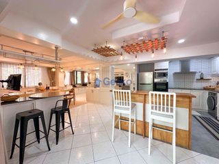 For rent 3 Beds condo in Pratumnak, Pattaya