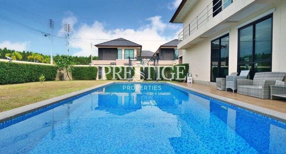 For sale 3 bedrooms house in Bang Lamung, Chonburi
