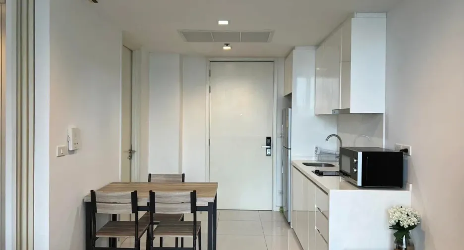 For sale 1 bed condo in Sathon, Bangkok