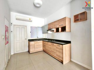 For sale 3 bed townhouse in Rat Burana, Bangkok