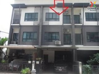 For sale 3 bed townhouse in Lam Luk Ka, Pathum Thani