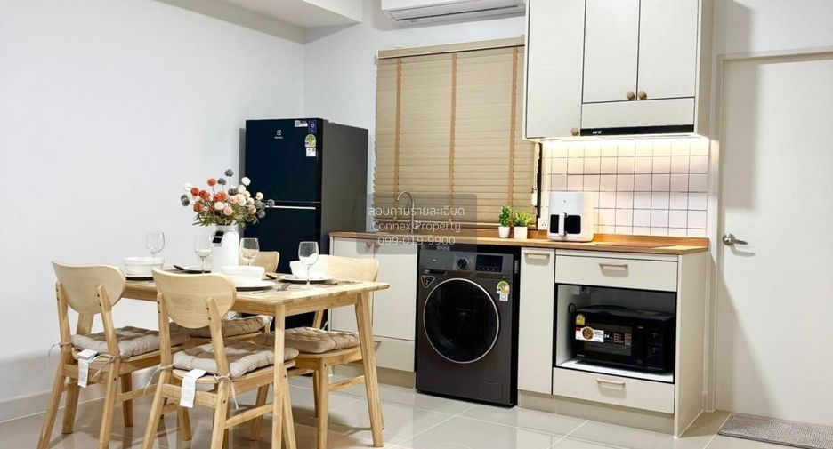 For rent 3 bedrooms townhouse in Bang Phli, Samut Prakan