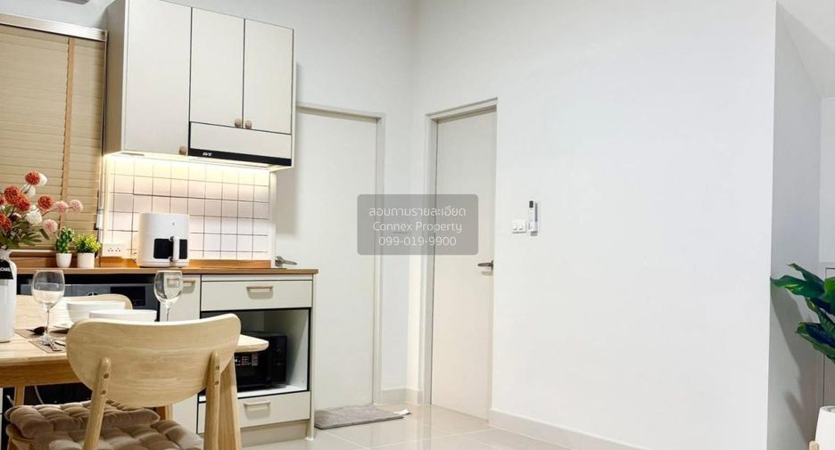 For rent 3 bedrooms townhouse in Bang Phli, Samut Prakan