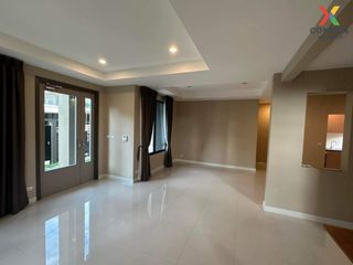For rent 5 Beds house in Don Mueang, Bangkok