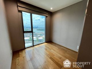 For rent and for sale 2 bed condo in Yan Nawa, Bangkok
