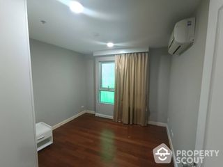 For sale 3 bed condo in Huai Khwang, Bangkok