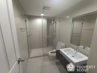 For sale 3 bed condo in Huai Khwang, Bangkok