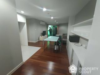 For sale 3 bed condo in Huai Khwang, Bangkok