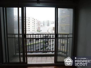 For sale 2 bed condo in Yan Nawa, Bangkok