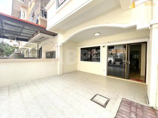For rent 4 bed townhouse in Bang Lamung, Chonburi