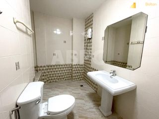 Casa adosada en alquiler de 4 habitaciones en Bang Lamung, Chonburi