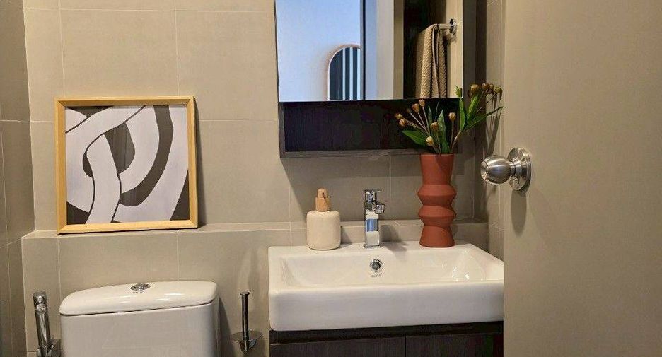 For sale 1 Beds condo in Khlong Toei, Bangkok