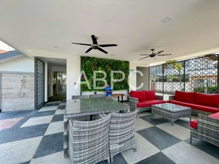 For sale 4 bed townhouse in Bang Lamung, Chonburi