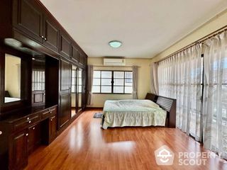 For sale 5 bed house in Si Racha, Chonburi