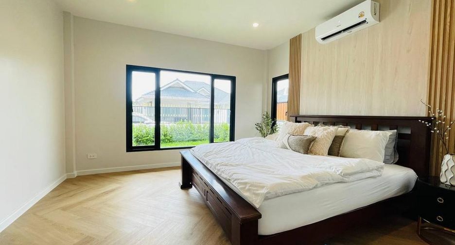 For sale 3 bedrooms house in Bang Lamung, Chonburi