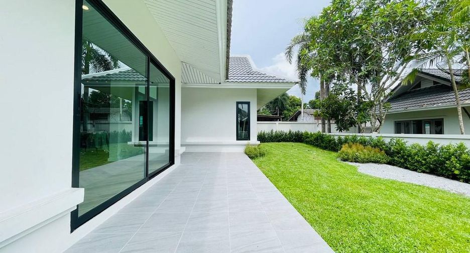 For sale 3 bedrooms house in Bang Lamung, Chonburi