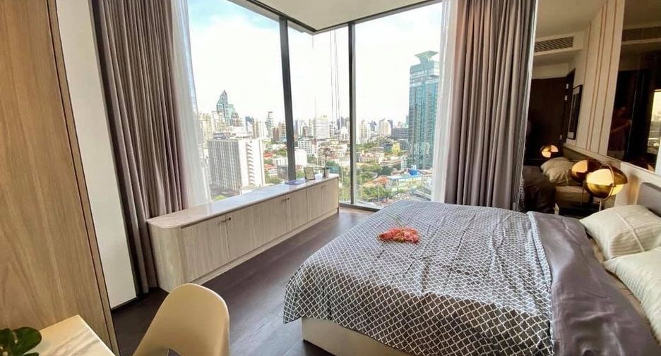 For rent 2 bedrooms condo in Khlong Toei, Bangkok