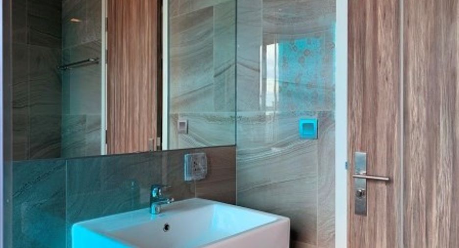 For rent and for sale 1 bed condo in Khlong Toei, Bangkok