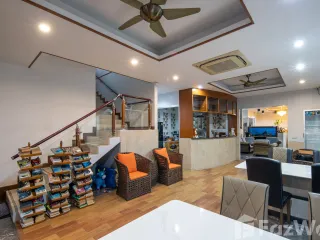 For sale 20 bed hotel in Mueang Phuket, Phuket