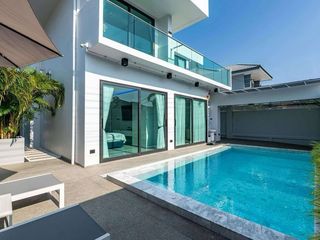 For sale 5 bed villa in Bang Lamung, Chonburi