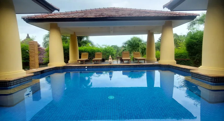For rent 4 bed villa in Hua Hin, Prachuap Khiri Khan