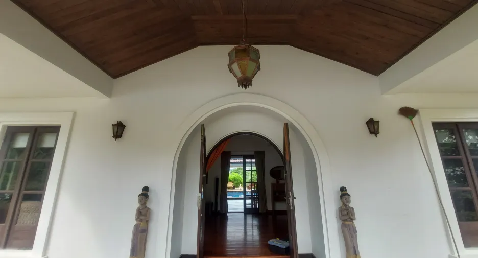 For rent 4 bed villa in Hua Hin, Prachuap Khiri Khan